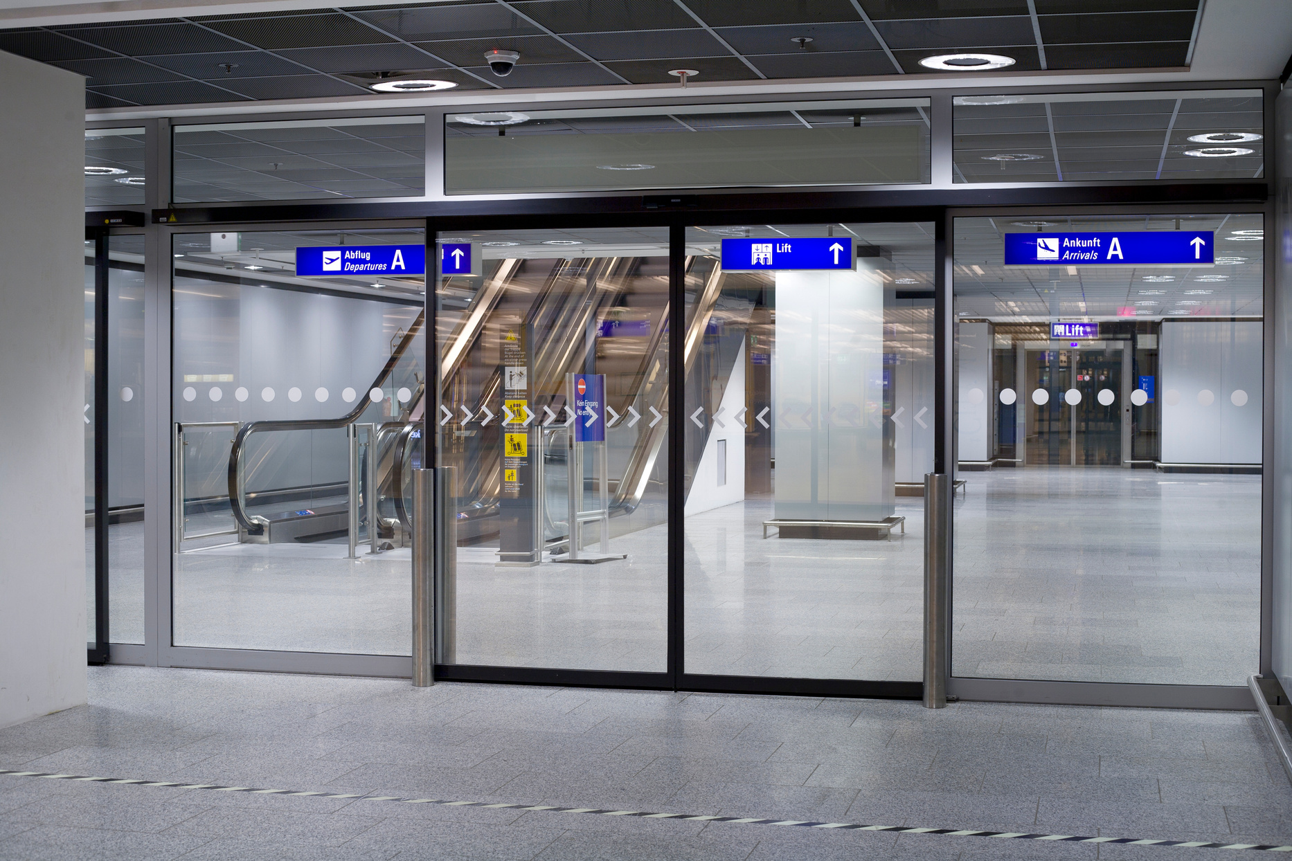 Automated connecting doors and staircase at the airport